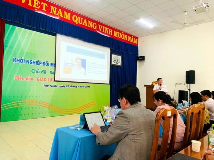 checkee tham du ngay hoi khoi nghiep doi moi sang tao tinh tay ninh